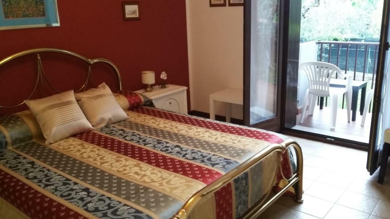 Апартаменти Residenza Riviera Degli Olivi Торрі-дель-Бенако Екстер'єр фото